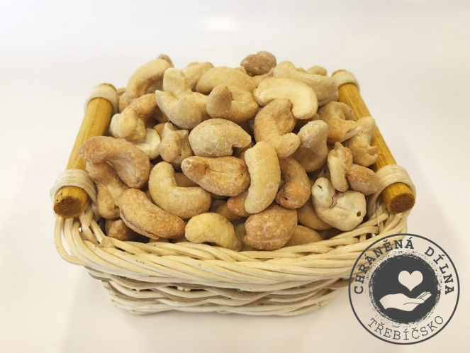 Kešu pražené solené