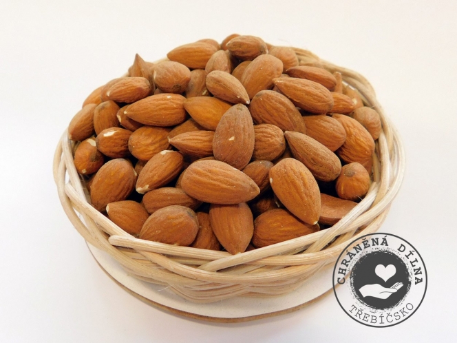 CHD Třebíčsko Mandle natural pražené vzduchem CHD Třebíčsko Mandle natural pražené vzduchem