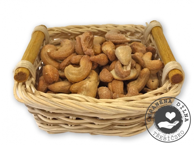 Kešu uzené solené