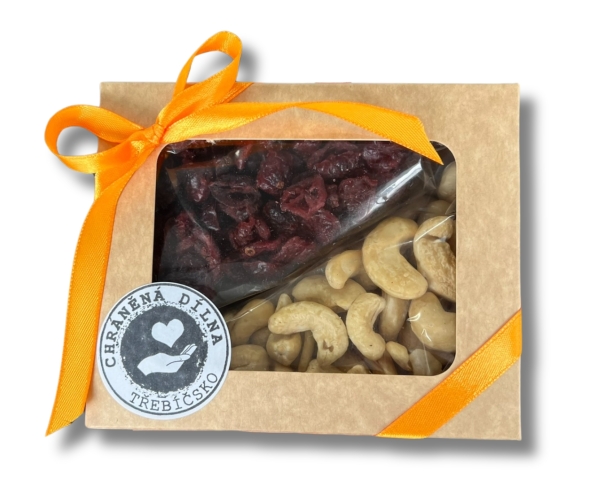 CHD Třebíčsko | Kešu a klikva v dárkové krabiččce 150 g